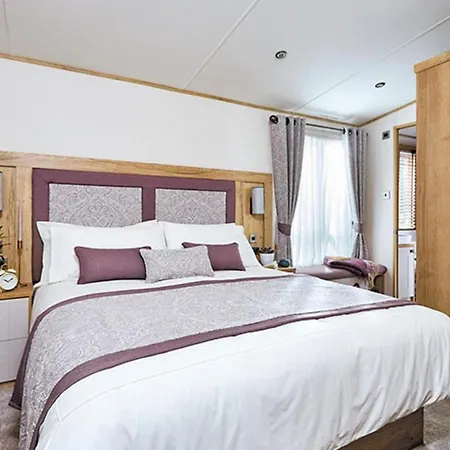 Newperran Holiday park 3*